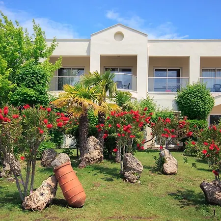 Lejlighedshotel Socrates Plaza 2*