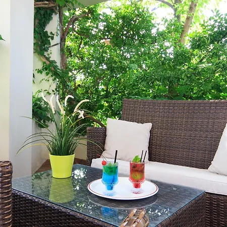 Lejlighedshotel Socrates Plaza Prínos